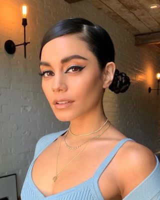Vanessa Hudgens pic #1142043
