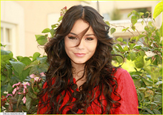 Vanessa Hudgens pic #112358