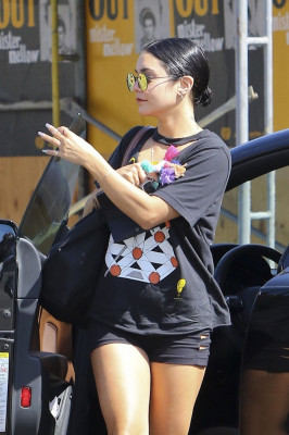 Vanessa Hudgens pic #957378