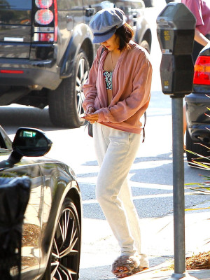 Vanessa Hudgens pic #957753