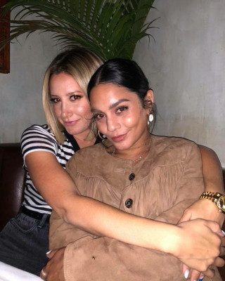 Vanessa Hudgens pic #1080763