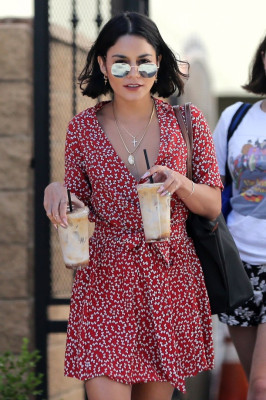 Vanessa Hudgens pic #957371