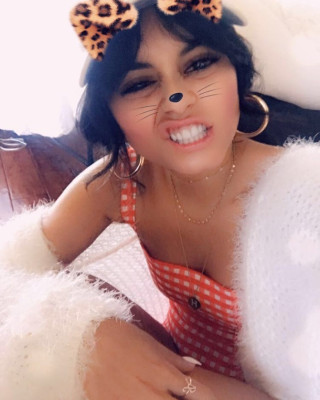 Vanessa Hudgens pic #1083172