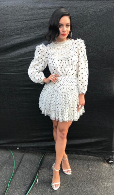 Vanessa Hudgens pic #1083718