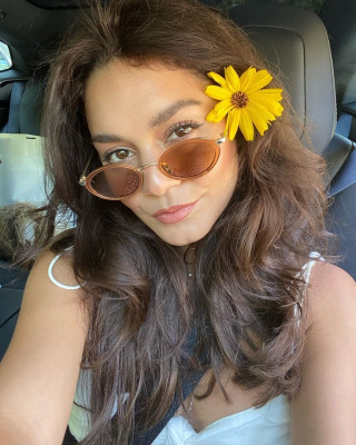 Vanessa Hudgens pic #1211983