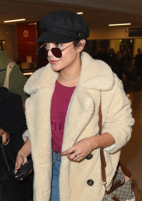 Vanessa Hudgens pic #983543