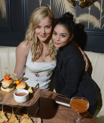 Vanessa Hudgens pic #543174