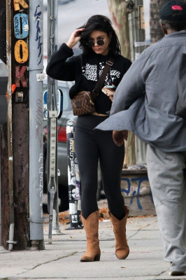 Vanessa Hudgens pic #1093186