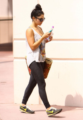 Vanessa Hudgens pic #519546