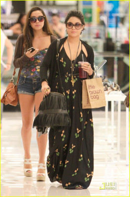 Vanessa Hudgens pic #450384