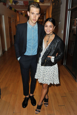 Vanessa Hudgens pic #857923