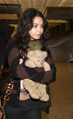 Vanessa Hudgens pic #141119