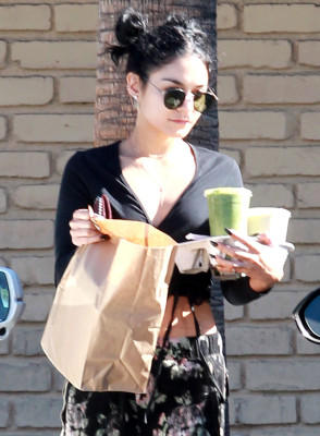 Vanessa Hudgens pic #812368