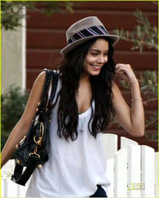 Vanessa Hudgens pic #142747