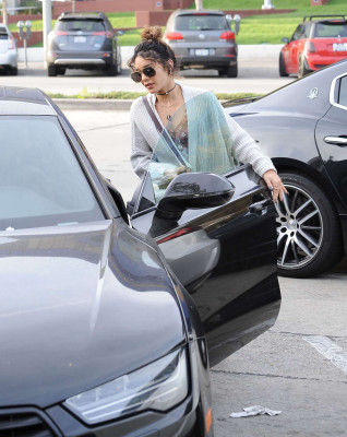 Vanessa Hudgens pic #891884
