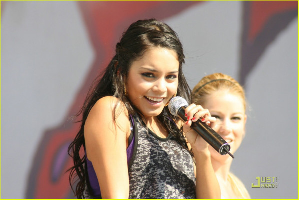 Vanessa Hudgens pic #259186