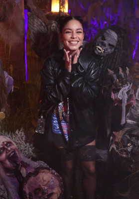 photo 15 in Vanessa Hudgens gallery [id1317178] 2022-12-12 00:00:00