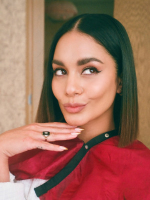 Vanessa Hudgens pic #1299494