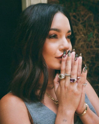 Vanessa Hudgens pic #1289169