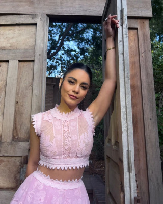 photo 16 in Vanessa Hudgens gallery [id1294020] 2022-01-24 00:00:00