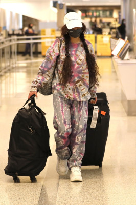 Vanessa Hudgens pic #1253163