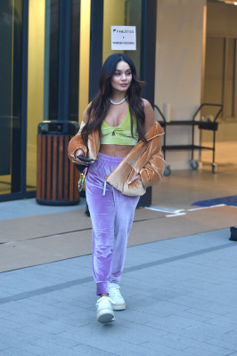 photo 8 in Vanessa Hudgens gallery [id1289041] 2021-12-19 00:00:00