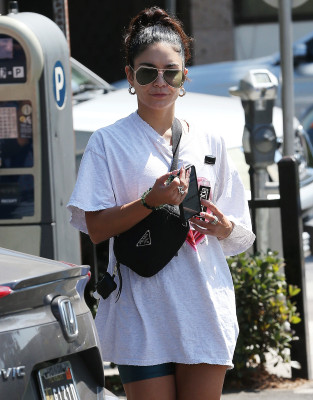 Vanessa Hudgens pic #1269415