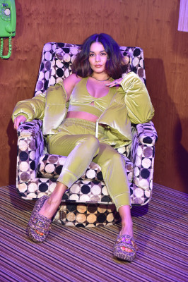 photo 25 in Vanessa Hudgens gallery [id1285682] 2021-12-10 00:00:00