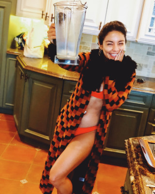 Vanessa Hudgens pic #1083498