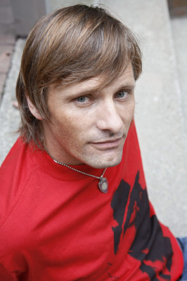 photo 14 in Viggo Mortensen gallery [id189802] 2009-10-13 00:00:00