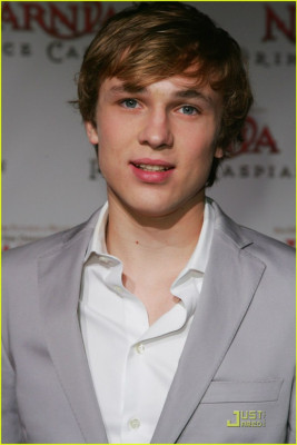 photo 3 in William Moseley gallery [id610407] 2013-06-14 00:00:00