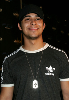 photo 9 in Wilmer Valderrama gallery [id435362] 2012-01-17 00:00:00