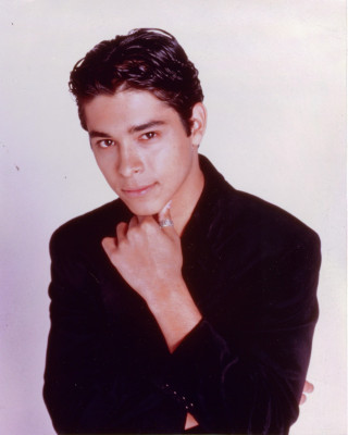 photo 5 in Wilmer Valderrama gallery [id435368] 2012-01-17 00:00:00