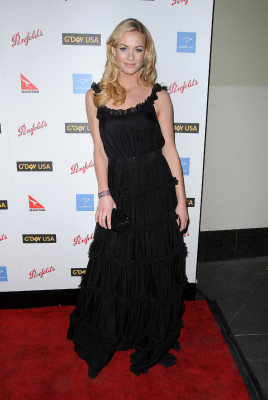 Yvonne Strzechowski pic #302484