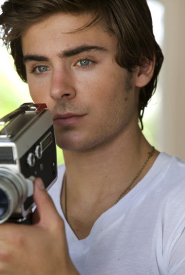 photo 28 in Zac Efron gallery [id558134] 2012-12-04 00:00:00
