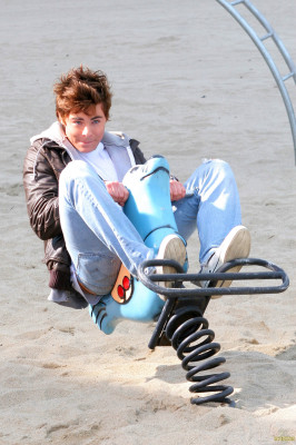 Zac Efron pic #140611