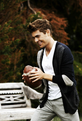 photo 5 in Zac Efron gallery [id581101] 2013-03-08 00:00:00
