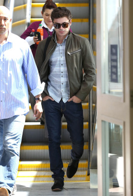 photo 29 in Zac Efron gallery [id635020] 2013-09-30 00:00:00