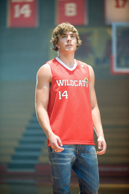 Zac Efron pic #547638