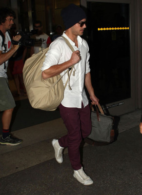 photo 4 in Zac Efron gallery [id529844] 2012-09-08 00:00:00