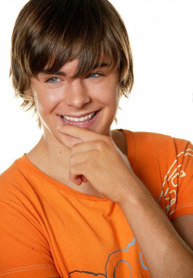 Zac Efron pic #552423
