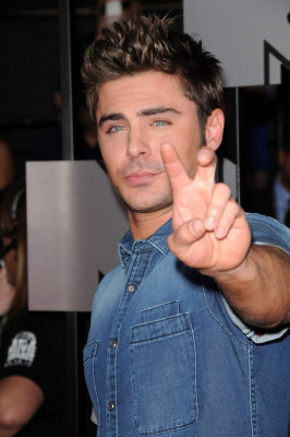 photo 12 in Zac Efron gallery [id691296] 2014-04-22 00:00:00