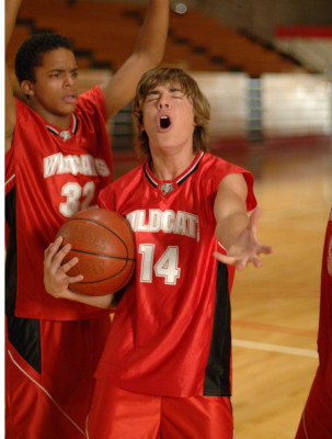 Zac Efron pic #543610