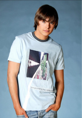 Zac Efron pic #552421