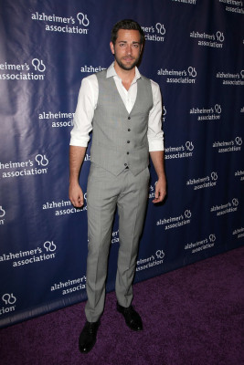 Zachary Levi pic #765997