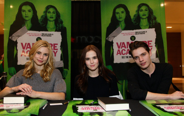 Zoey Deutch pic #666637