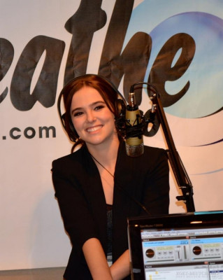 Zoey Deutch pic #677592
