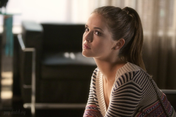 Zoey Deutch pic #753235