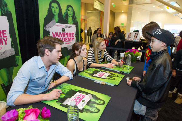 Zoey Deutch pic #669708