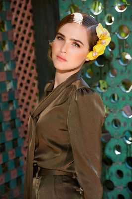 Zoey Deutch pic #1250413